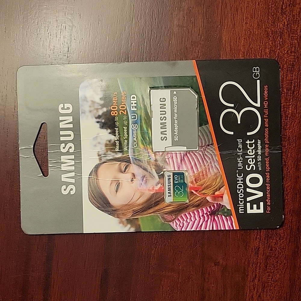 Samsung 32 GB micro USB card withSD adapter